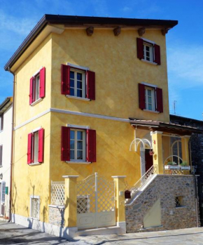 Гостиница House Versilia Luca E Giada, 10 minuti da Forte dei Marmi  Форте Дей Марми